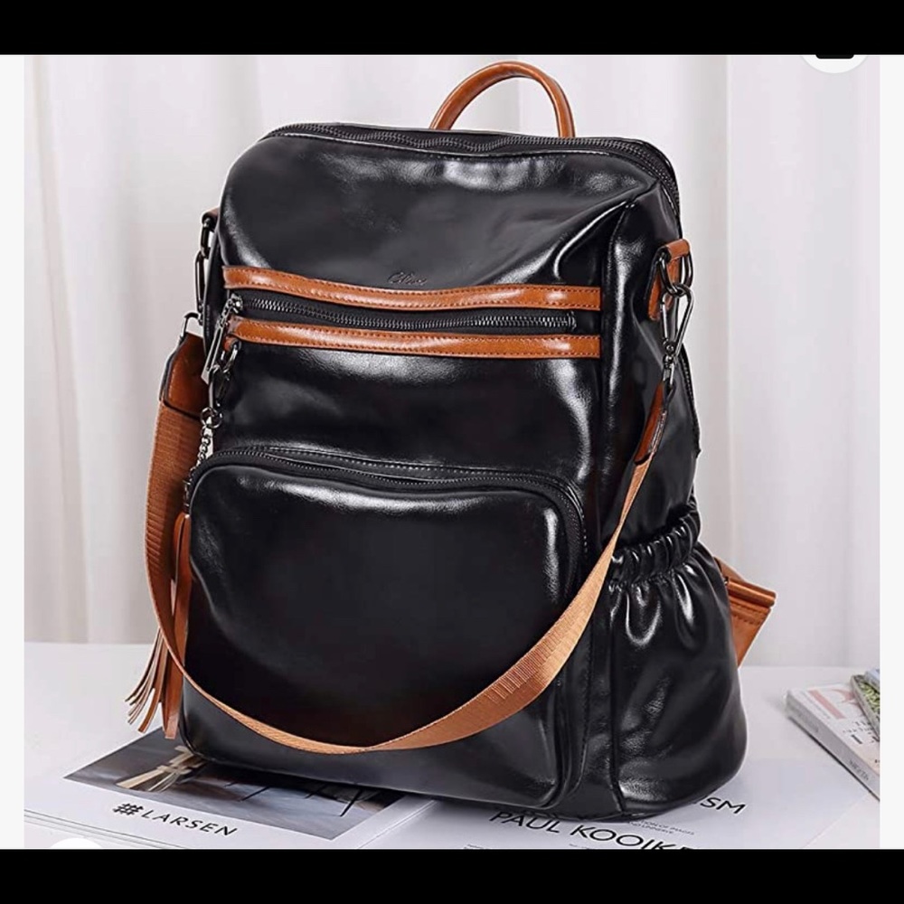 Perfect condition wax black modern chic satchel/blog bag. Carried once in perfec